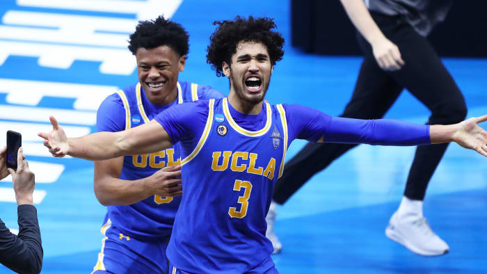 UCLA's Johnny Juzang celebrates an Elite Eight win